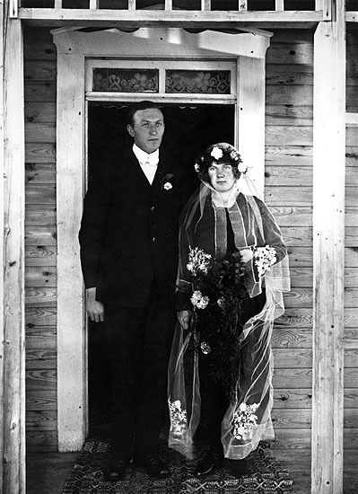 Brudparet Helga Lundkvist och Gunnar Dahlberg.