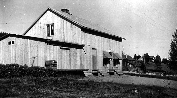 Varpsjö handelsförenings nybyggnad år 1955.