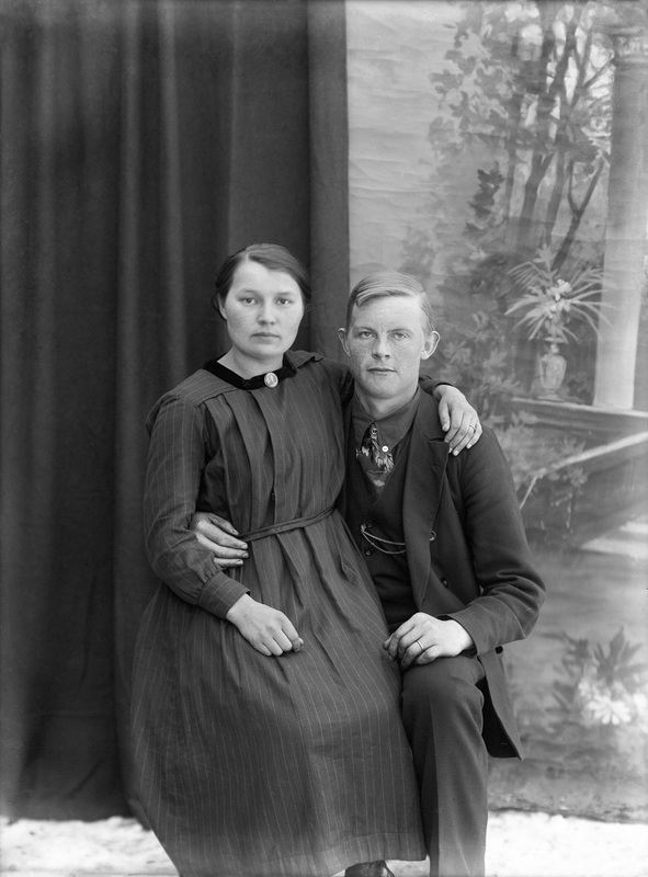 Hjalmar Andersson från Forsbacka med fru Ester ...