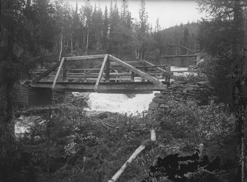 Äldsta bron i Slussfors över Girjesåre.