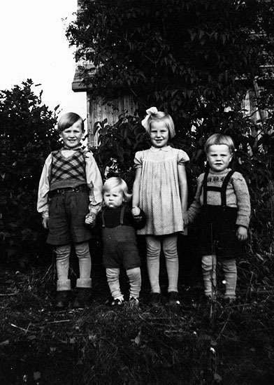 Barn till hemmansägare Filip och Viola Eliasson...
