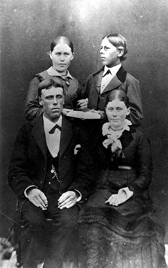 Anna, Emil, Karl och Syna.