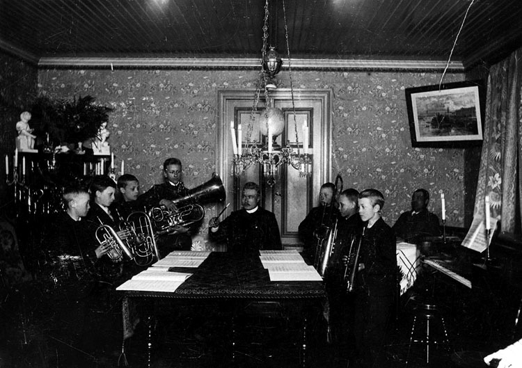Åsele skyttegilles musikkår år 1902.