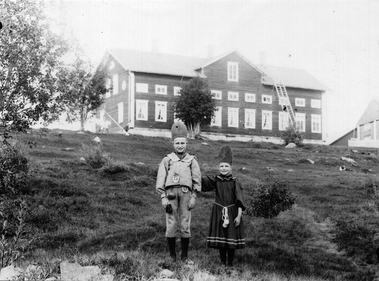 Vilhelmina prästgård. Helge och Anna Dahlstedt ...