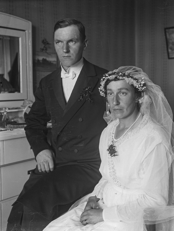 Verner och Naema Sundström hos Valter Nordström.
