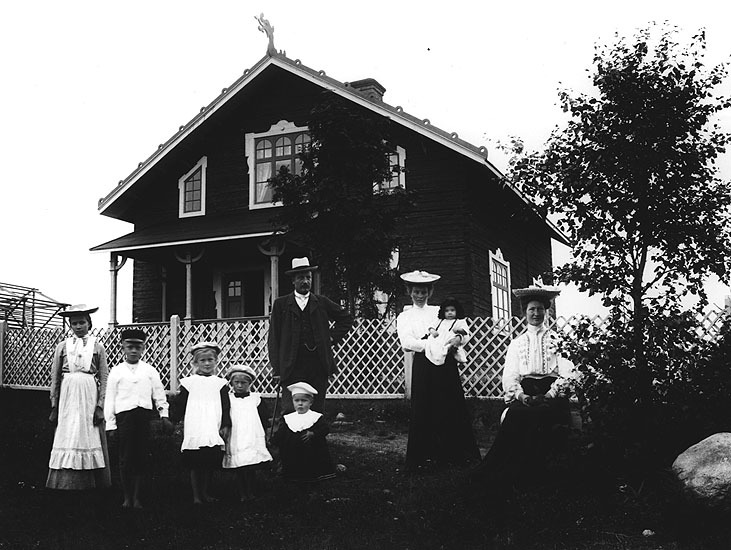 Skogsfaktor Andersson med familj, Ottervattnet.