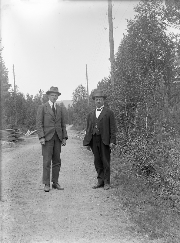 Från vänster: Landsfiskal Elon Nyberg och Augus...