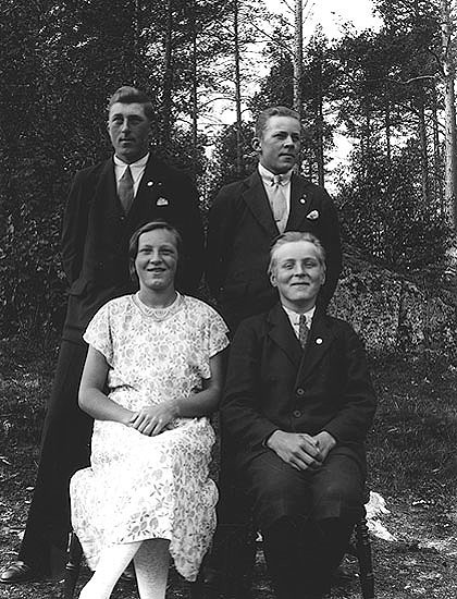 Syskonen Viktor, Emil, Anna och Gunnar Eriksson...