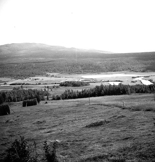 Klimpfjäll med Sunjemakkån nedanför, 1942.