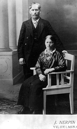 Elias Edman med hustrun Freja, född Vesterlund,...
