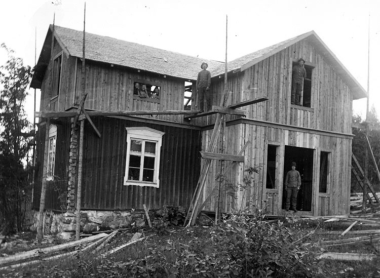 Påbyggnad av övervåning hos Carl Ludvig Lundberg.
