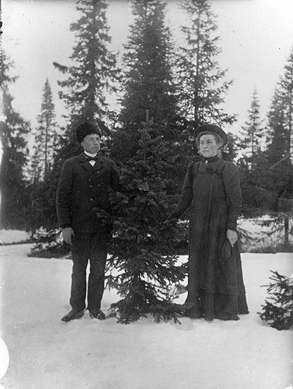 Johan och Olga Näslund, Nästansjö omkring 1910.