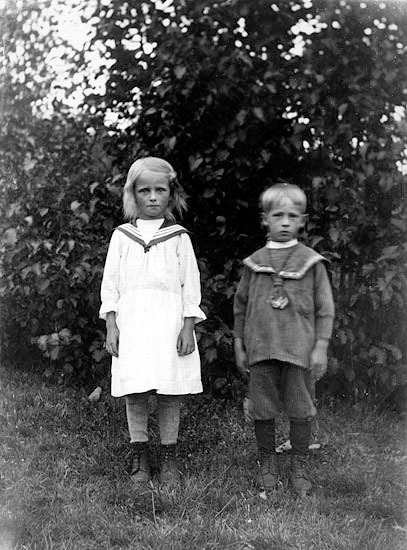Helga och Helge Jakobsson, Backviken.