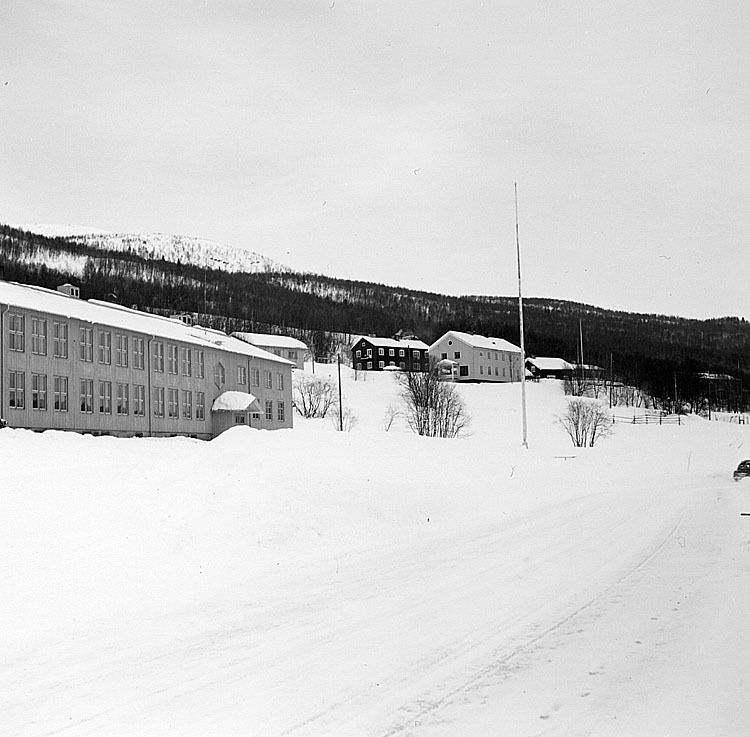 Till vänster syns Tärnaby folkskola. Troligen f...