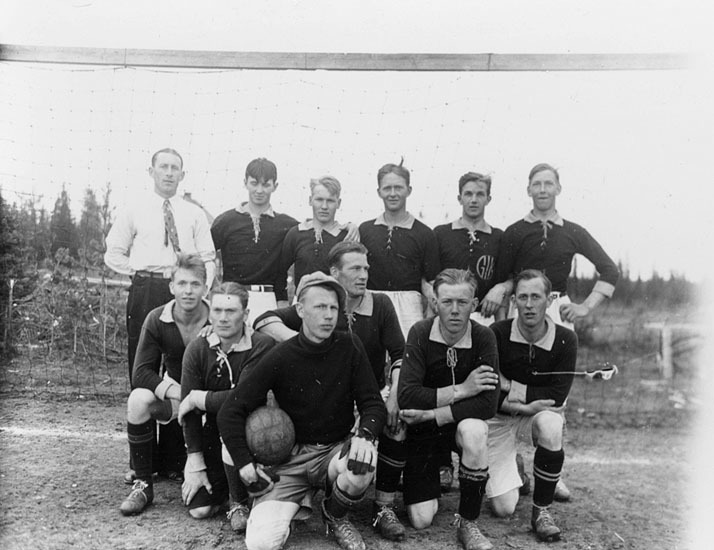 Fotbollslag i mitten av 1930 - talet : Eldsjäle...