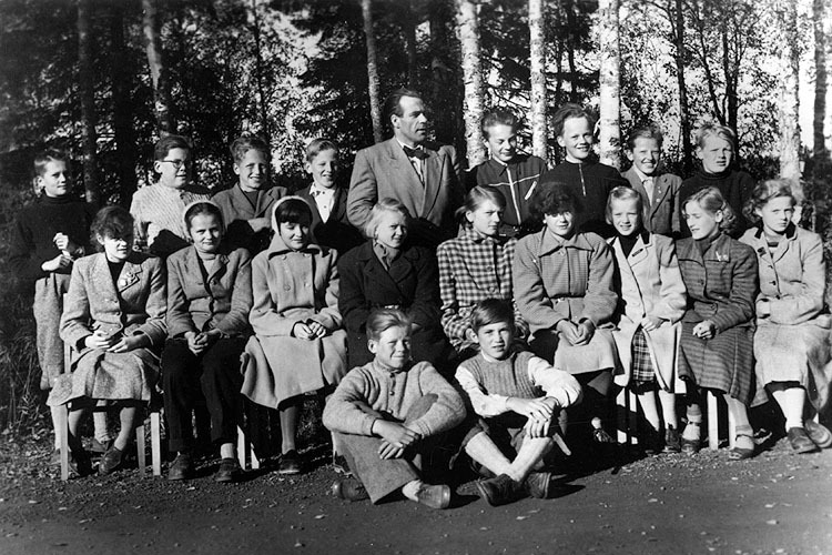 Årskurs 7 i Viska år 1952-1953. Lärare Erling O...