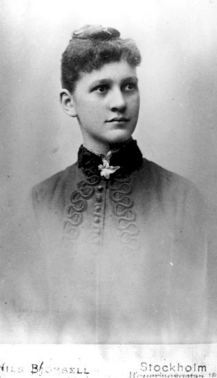 Telefonisten Klara Kollberg.