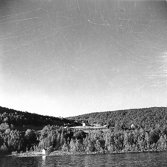 Byn Fättjaur från sjön Fättjaursjön, 1956.