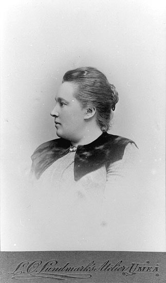 Fru Signe Röse f. Abrahamsson.