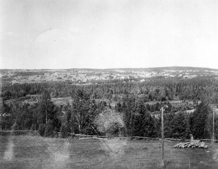 Järvsjö by sedd från Karl Wahlströms gård.
