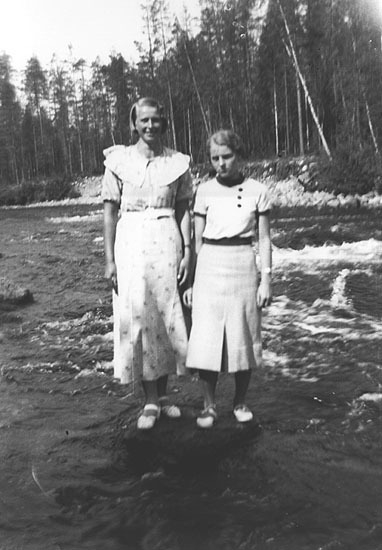 Nanny Olofsson Persson, Bjurbäck och Ingrid Bur...