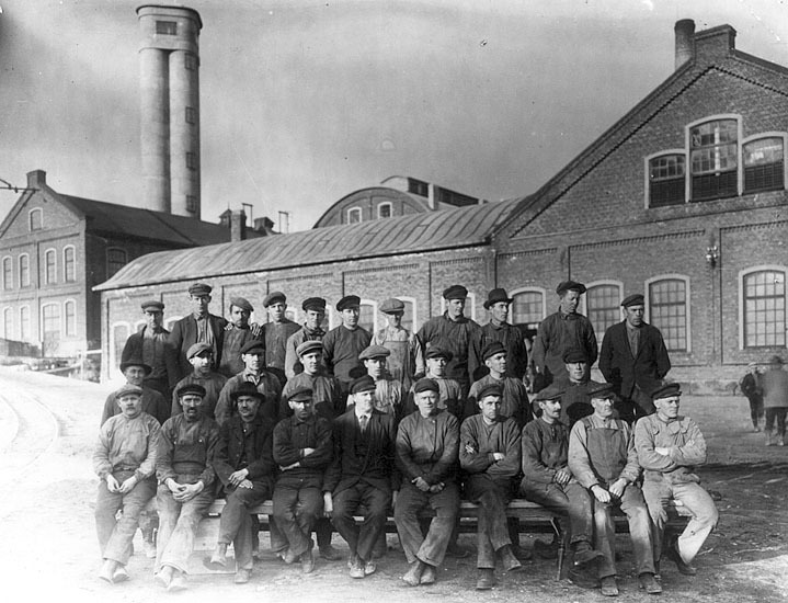 Järnverksarbetare i Robertsfors 1920.