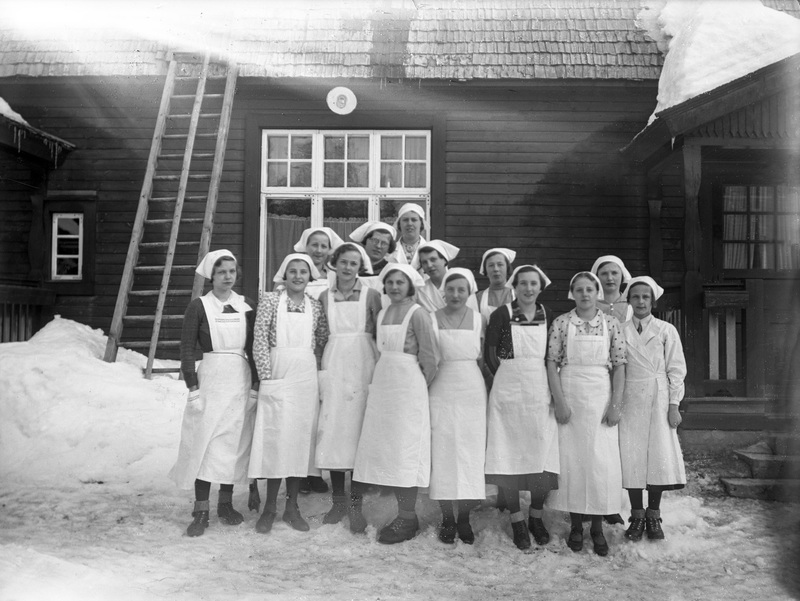Skolkökskurs i Hällfors skola i början av 1930-...