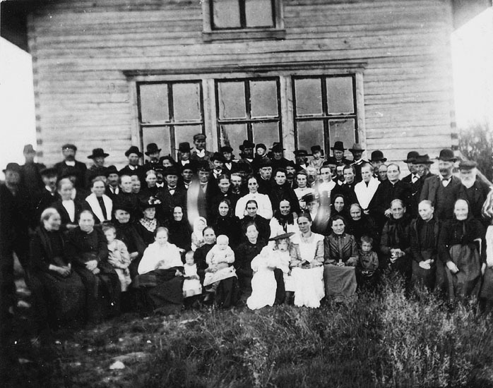 De äldre innevånarna i Avaträsk i augusti 1907,...