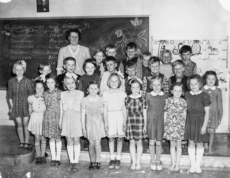 Skolavslutning Grisbacka skola klass 2 1948.