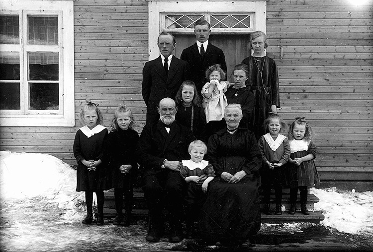 Familjen Petter och Fredrika Marklund, Åbyn. Fo...