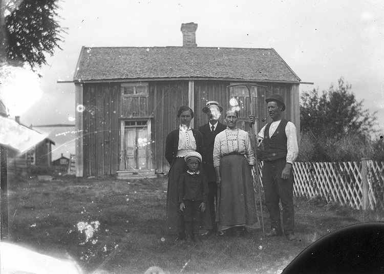 Från höger: min far Erik Ångman, min mor Lydia ...