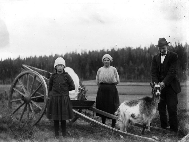 Anny och Vilma Andersson, Uttervattnet och Petr...