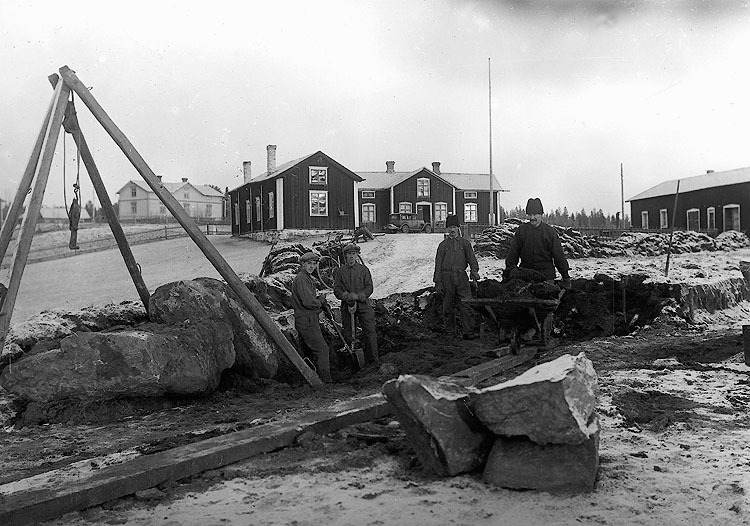 Landsvägsbygge i Lidsjön, 1932.