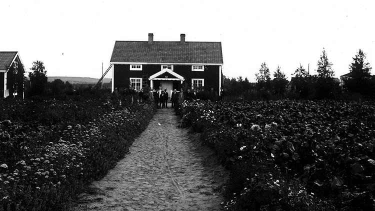 Agronom Granells bostad och trädgård, 1929. Han...