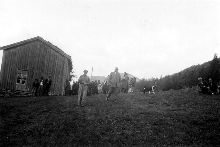 Kyrkhelg i Skalmodal, år 1946.