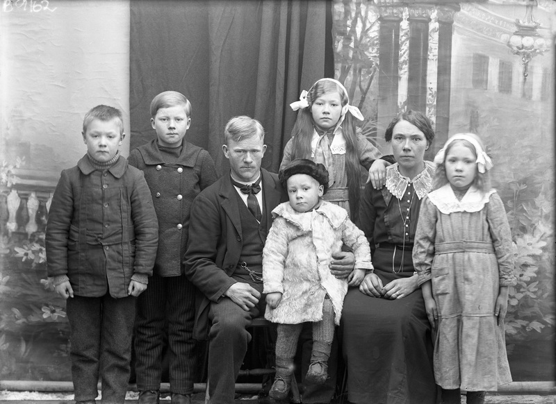 Familjen Rådahl i Stensund. Från vänster: Valde...