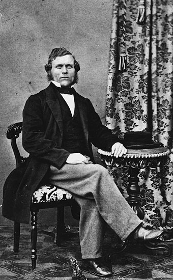 Kyrkoherde Jonas Lövgren, född 1836.