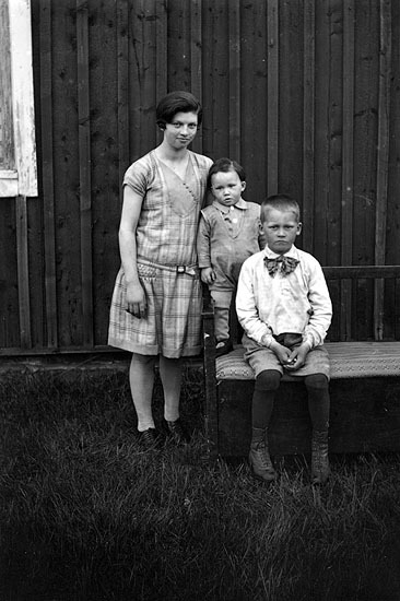 Hjalmar Johanssons barn Göta, född 17/12 1912. ...