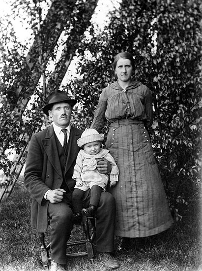 Maria Zingmark och hennes barnbarn Manne Jakobs...