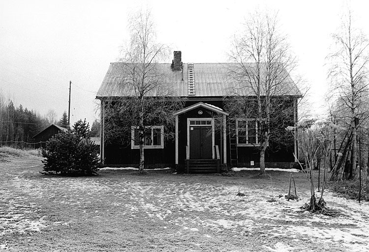 Almsele folkskola. Folkskola inrättades 1924. S...