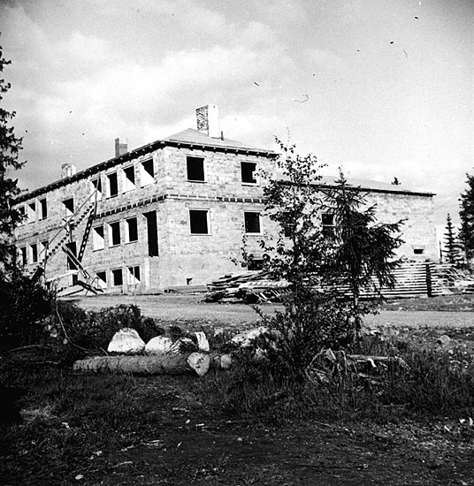 Folkets hus i Vilhelmina under uppförande, 1944.