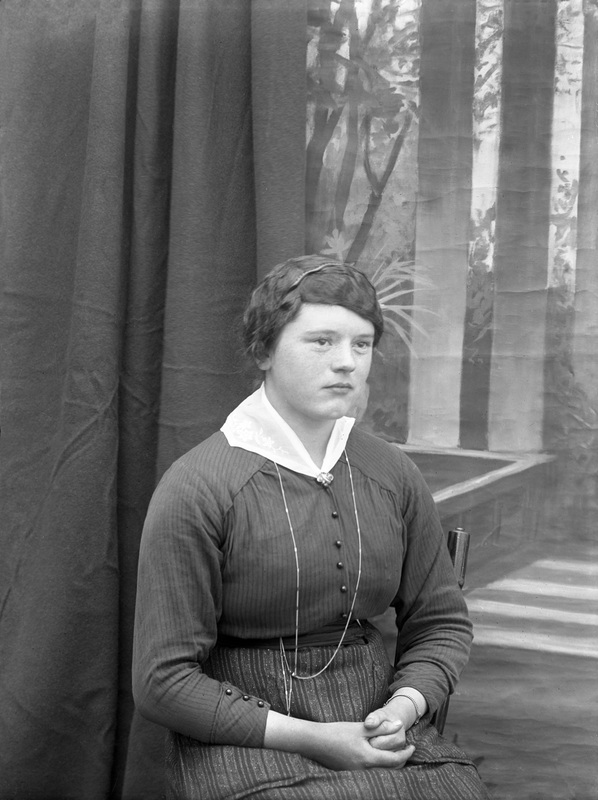 Hildur Grundström, Forsnäs, dotter till Karl Fr...