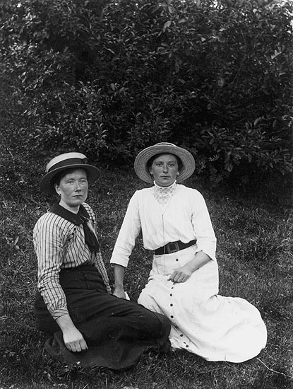Syskonen Kristina och Alexandra Grundström.