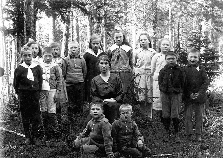 Skolklass från Kåtaliden, 1923.