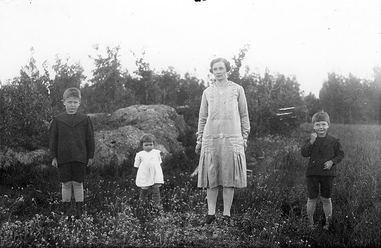 Hanna Öberg med barn.