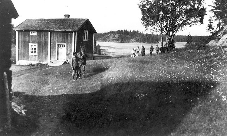Fryssjömarken 1923. Mannen som håller i grimman...