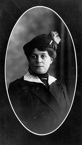 Fru Berggren gift med jägmästare Berggren, 1916.