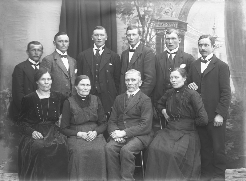 Stenlunds familj, bodde i N. Örnäs.