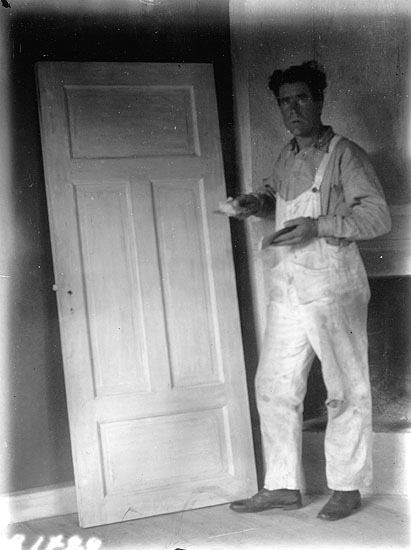 F M Stenmark i målartagen, 1920-talet.