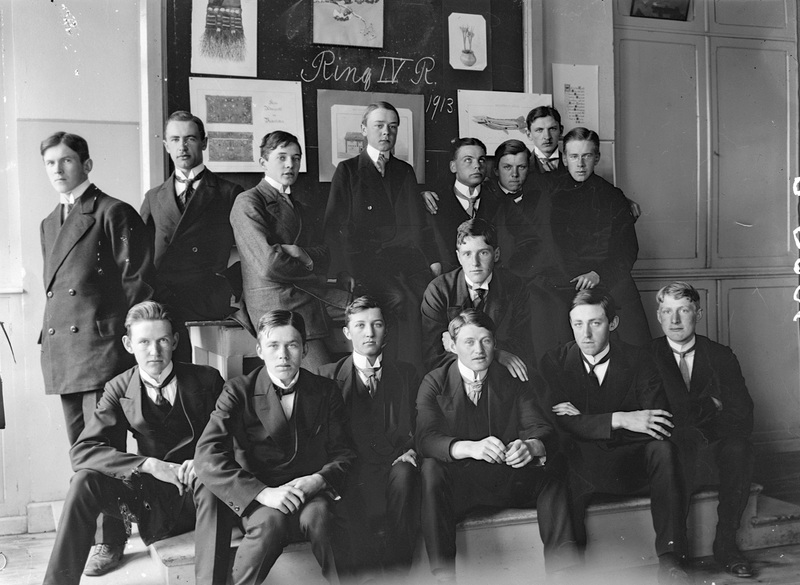 Studentklass Ring IV R på läroverket 1913.